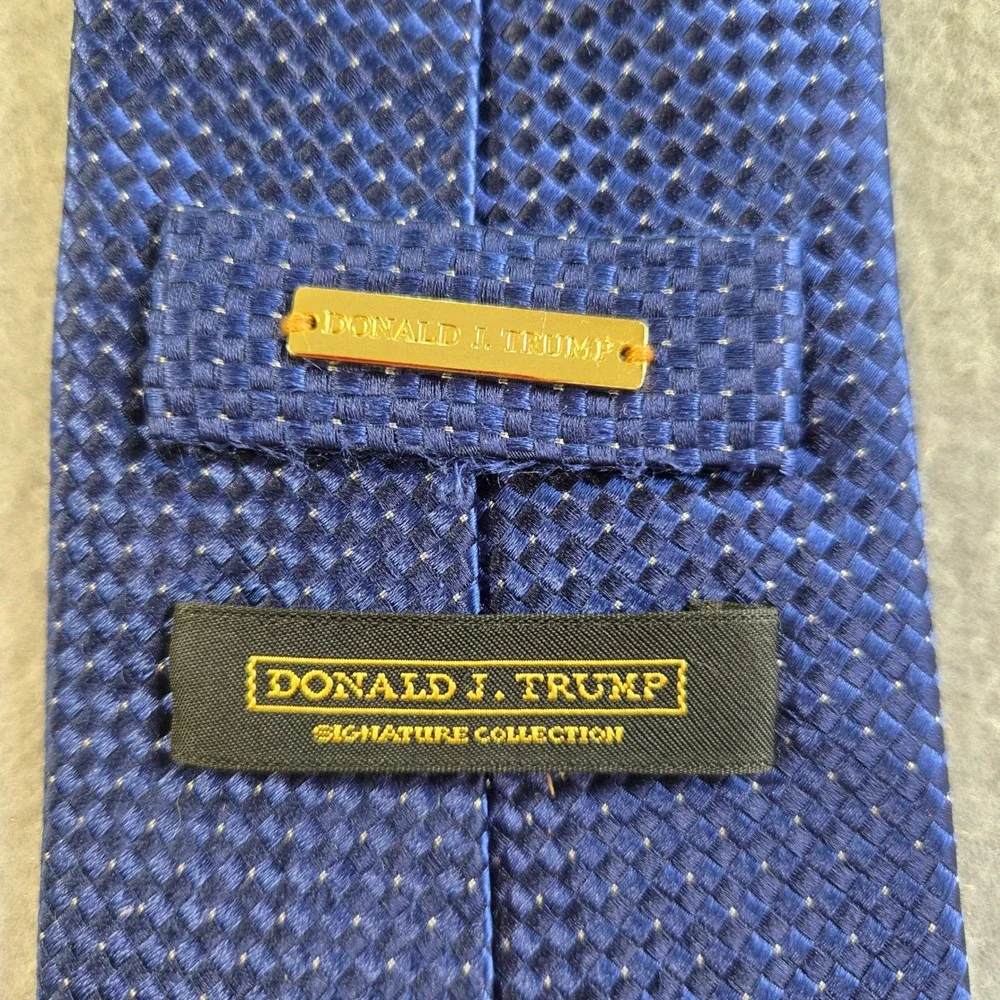Donald J. Trump Necktie Mens OS Blue Woven Silk Signature Collection Geometric